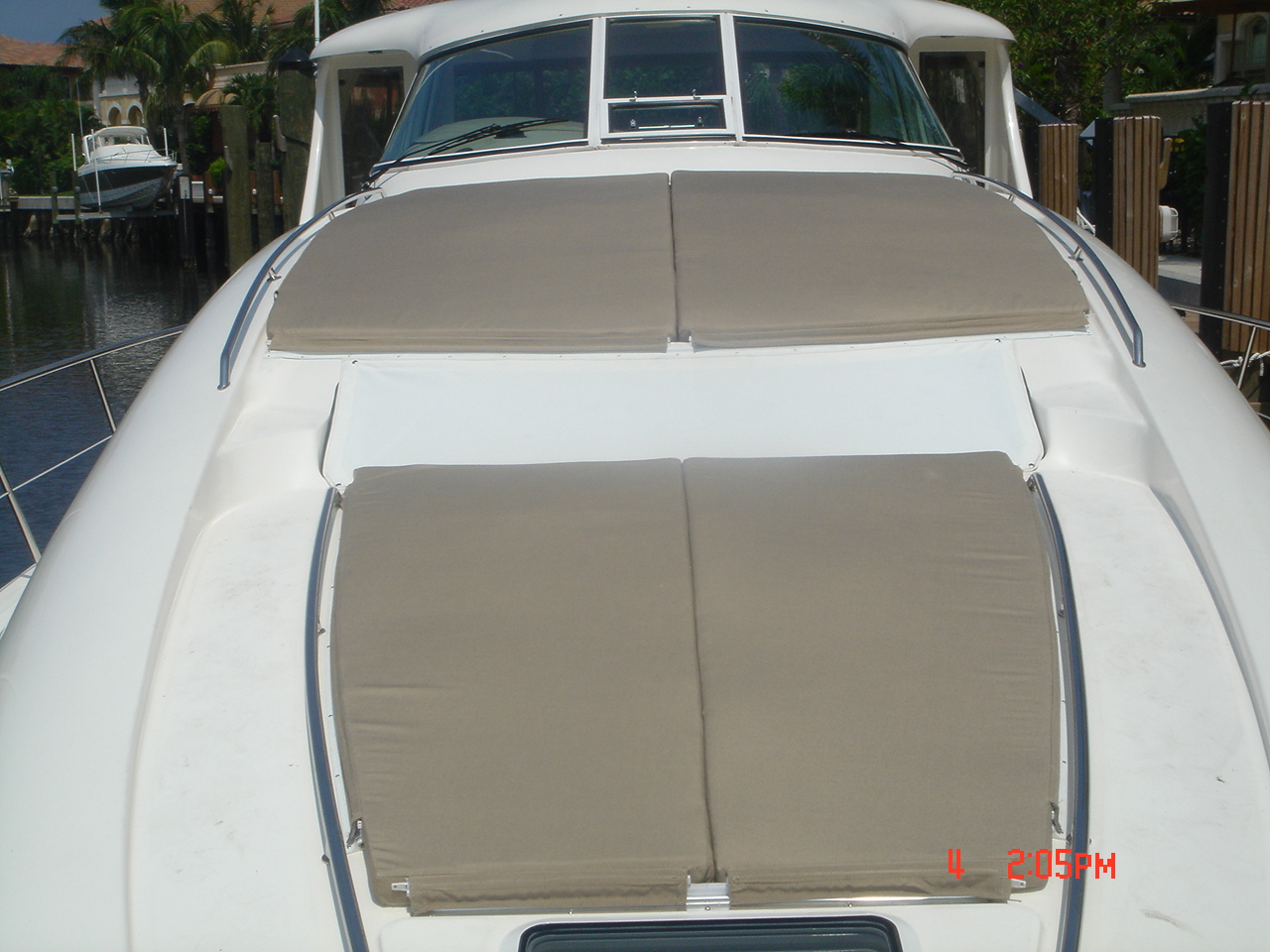 UPHOSTERY AND BOW CUSHIONS