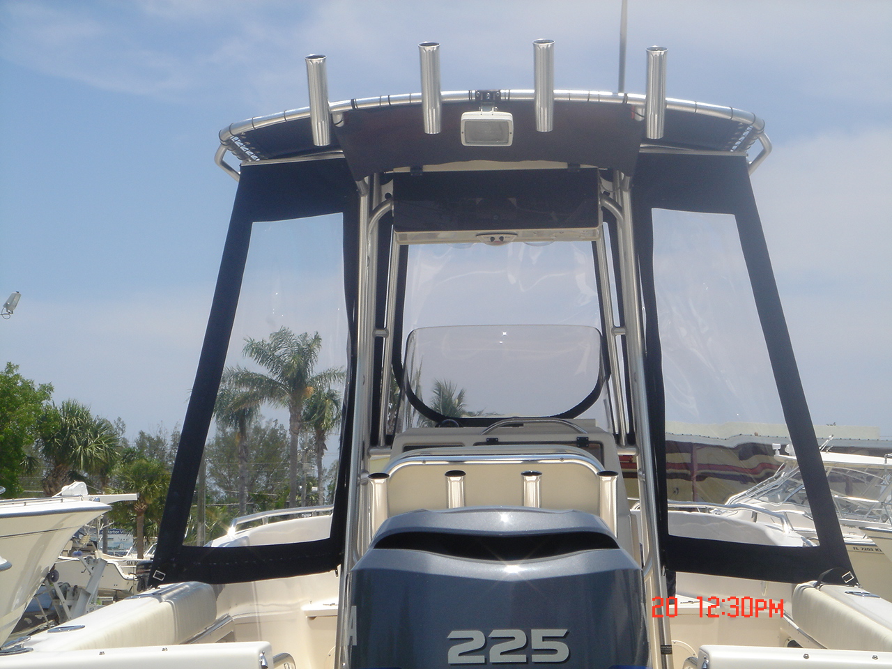 3 SIDE ENCLOSURE